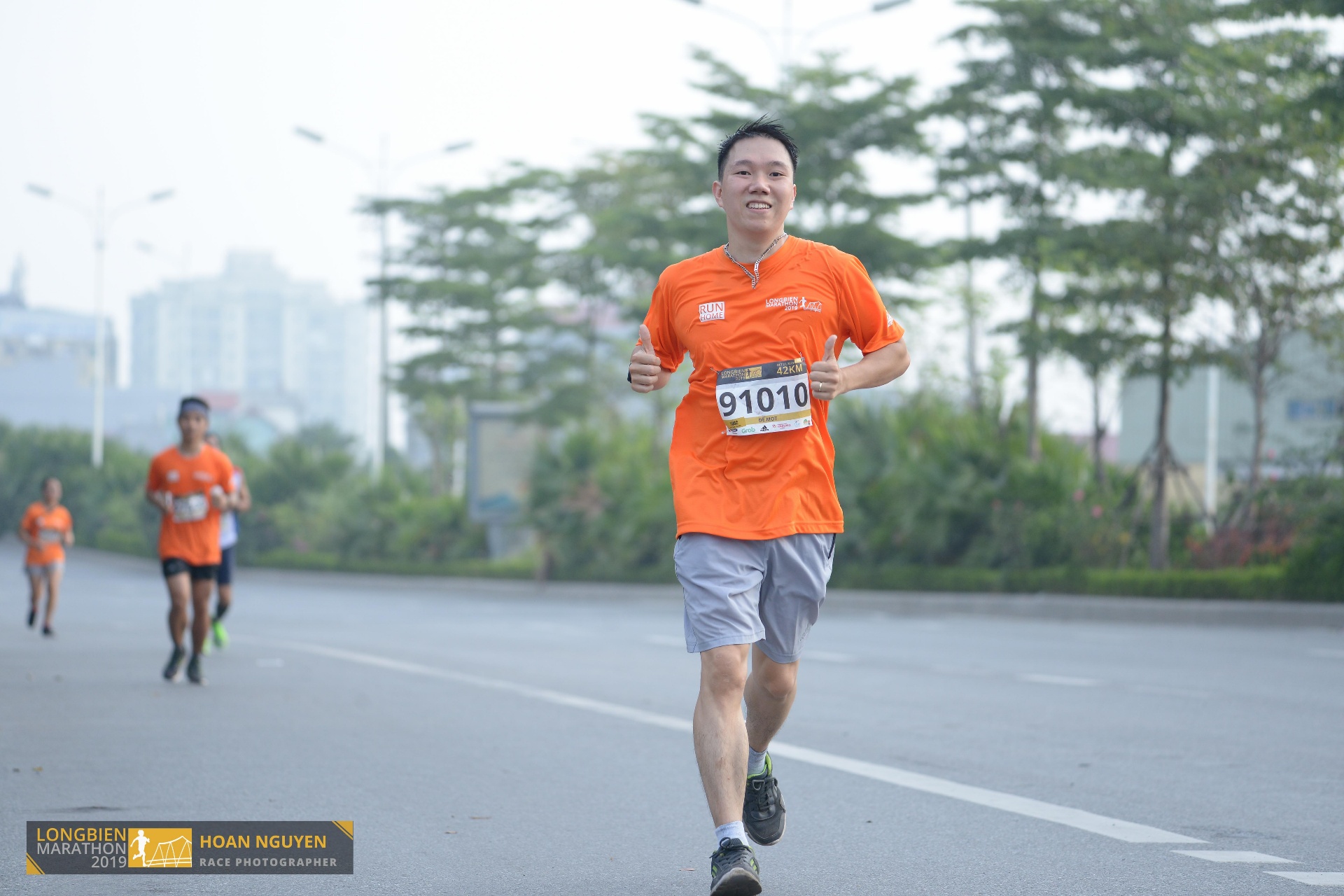 Nguyễn Xuân Bách chạy marathon